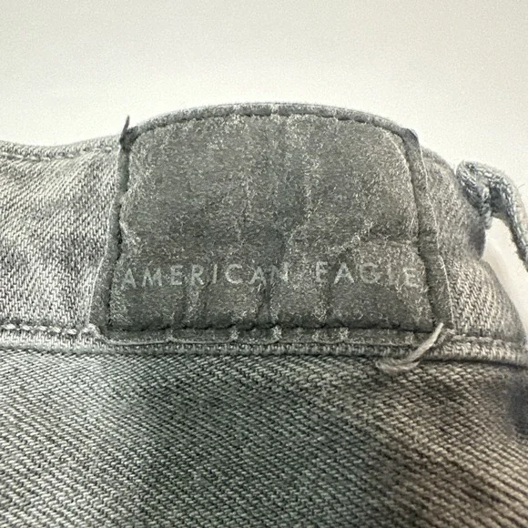 American Eagle Outfitters Distressed Straight Jeans Blue Denim Women's Size 6 - Picture 4 of 12